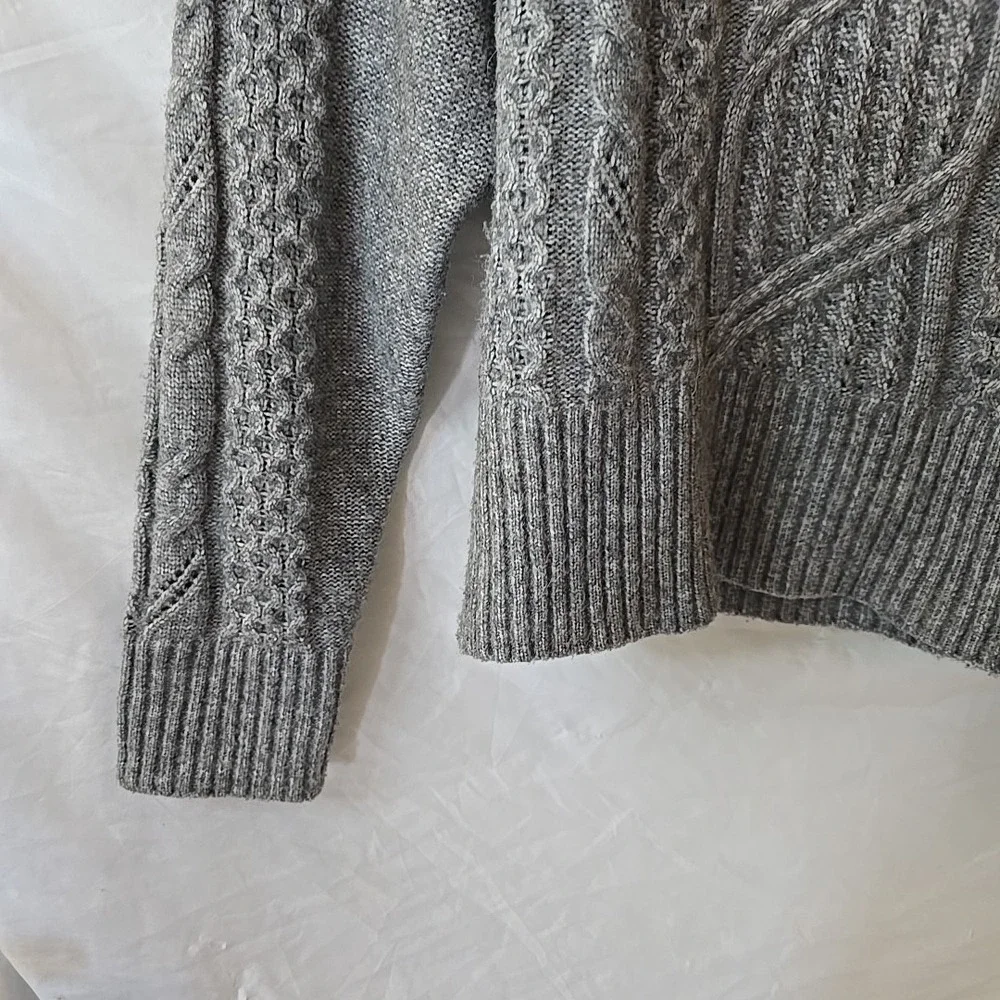 Express Gray Cable Knit Satin Bow Tie Back Sweater Crewneck Women's Sz M Cottage